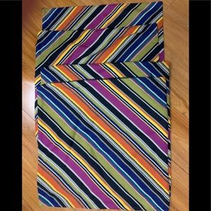 Crate & barrel 18x18 pillow cases (4)